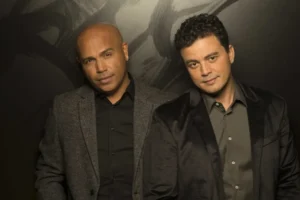 Lembre os maiores hits de Rick e Renner, como 'Ela É Demais' e 'Nos Bares da Cidade'