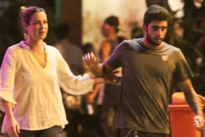 Luana Piovani e Pedro Scooby trocam farpas na internet por piolho e machucado dos filhos