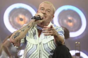 Macklemore é afastado de turnê de Ed Sheeran após ato pró-Palestina em show