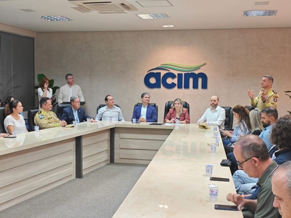 Maringá libera atuação de 600 novas atividades profissionais sem necessidade de alvará