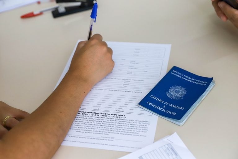 Maringá tem vagas, mas empresas enfrentam dificuldade para contratar