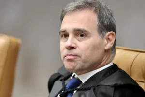 Mendonça age politicamente e cria armadilha para o governo, dizem aliados de Lula
