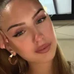 Miss morre aos 22 anos após batalhas contra doença rara