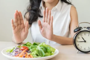 Neuroinflamação: O que acontece ao cérebro quando faz jejum intermitente?