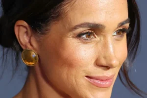Número de Meghan vaza em grupo de pais após filhos trocarem de escola