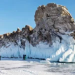 O maior, mais antigo e mais profundo lago do mundo