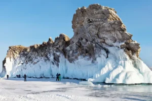 O maior, mais antigo e mais profundo lago do mundo