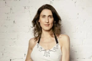 Paola Carosella volta para segunda temporada de reality culinário: 'Gosto de poder ser eu mesma'