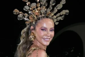 Paolla Oliveira volta ao Carnaval e será rainha de bateria da Imperatriz