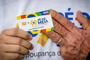 Pé-de-Meia começa a pagar sexta parcela a estudantes nesta segunda