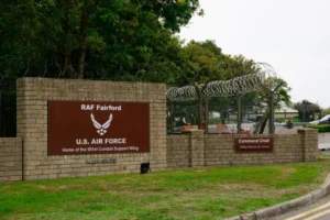 Plano terrorista contra base usada pelos EUA termina com cinco presos
