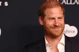 Príncipe Harry negocia patrocínio da Amazon para Jogos Invictus