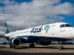 Problema no GPS de modelo da Embraer deixa aviões da Azul no chão
