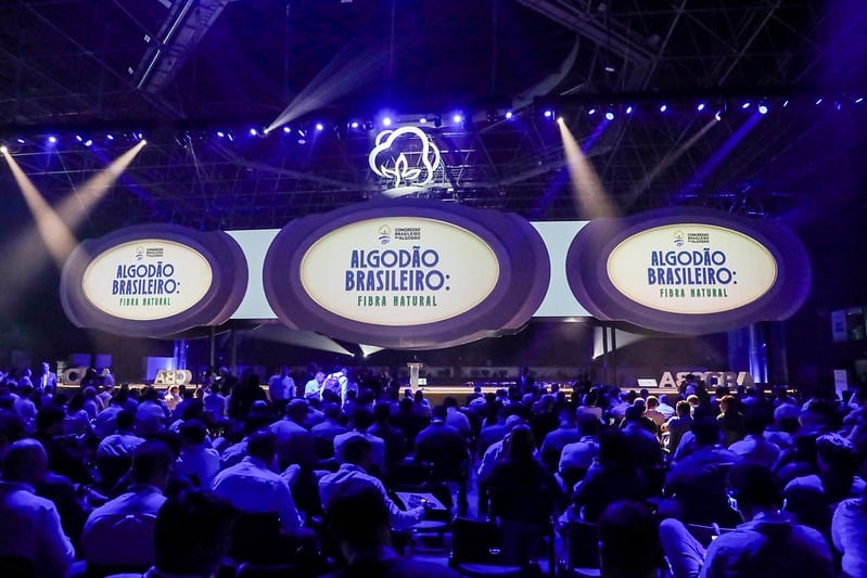 Produtores paranaenses participam do Congresso Brasileiro do Algodão