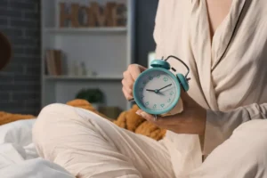 Qual é o pior horário para dormir e como isso afeta seu corpo