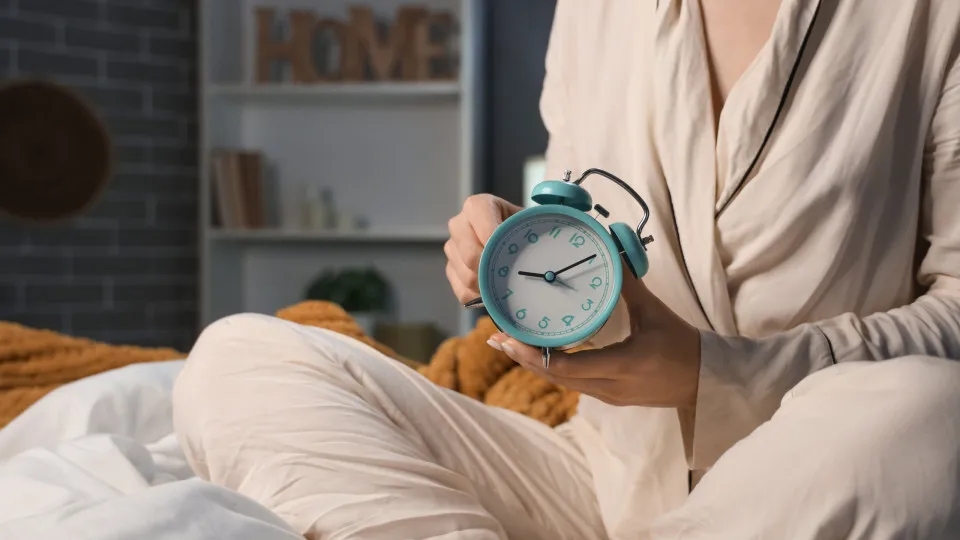 Qual é o pior horário para dormir e como isso afeta seu corpo