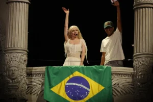 Quem fez o maior show na Praia de Copacabana (em número de pessoas)?