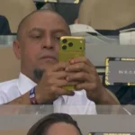 Roberto Carlos revela que perdeu 99% do que ganhou nos gramados: 'Deixaram minha conta zerada'