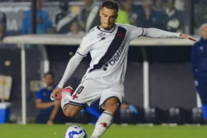 Santos encaminha contratação de Coutinho após pedido de Neymar