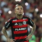 Santos encaminha contratação de Everton Cebolinha e avalia Coutinho