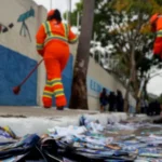 TRE-SP alerta: derramamento de santinhos é crime eleitoral