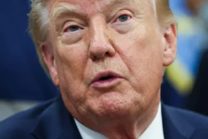 Trump anuncia acordo com a Dinamarca sobre "segurança" da Groenlândia