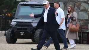 Trump critica “forças negativas” que querem travar desenvolvimento da IA