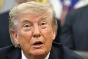 Trump sugere retirar apoio à soberania britânica das Ilhas Malvinas