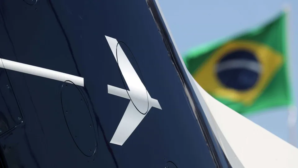 Ucrânia quer driblar veto de Lula para comprar caça da Embraer