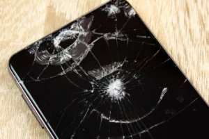 Vale reparar o celular ou comprar outro? Veja como decidir