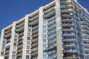 Vendas de apartamentos de luxo caem pela metade na cidade de São Paulo