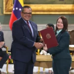 Venezuela vai respeitar acordos petrolíferos assinados com China e Rússia