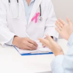 3 sintomas de câncer que não devem ser ignorados, segundo oncologista