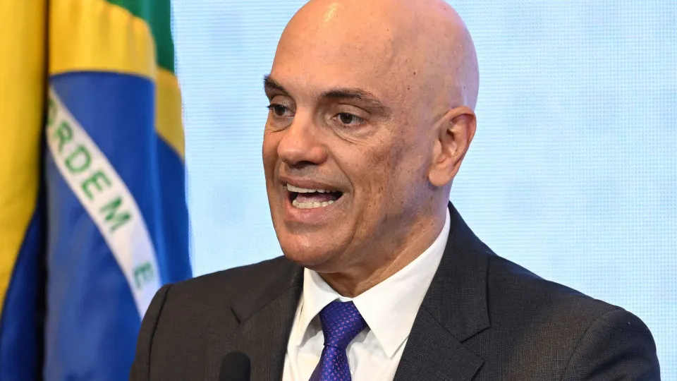 Alexandre de Moraes vota em São Paulo