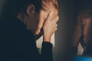 Ansiedade e depressão podem aposentar pelo INSS; entenda regras
