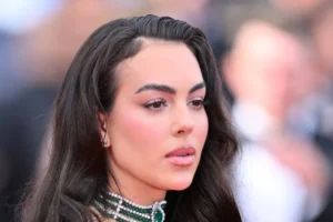 Após polêmica, Georgina Rodríguez apoia Cristiano Ronaldo