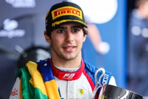Brasileiro Rafael Câmara é anunciado como piloto da Haas na F1 em 2027