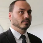 Carol de Toni e Carlos Bolsonaro são eleitos senadores por Santa Catarina