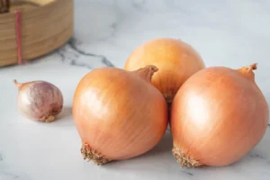 Cebolas duram mais se forem guardadas assim; saiba como as conservar