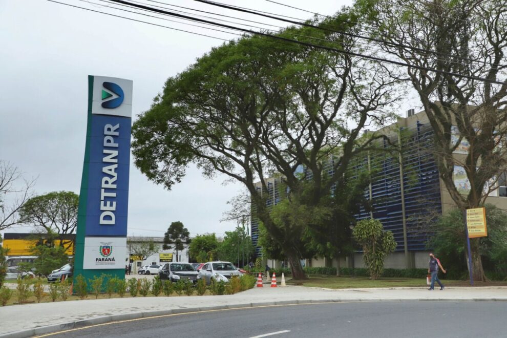 Concurso do Detran-PR com quase 100 vagas terá oportunidades em Maringá e região