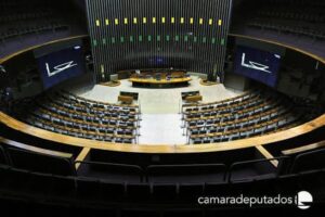 Congresso muda de perfil e PL amplia espaço no Senado