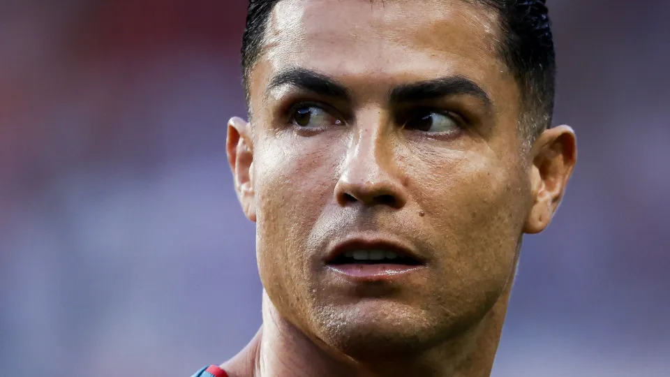 Cristiano Ronaldo pode ser suspenso da seleção por até seis meses por abandono