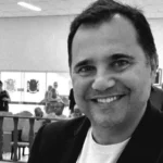 Ex-vereador é morto a tiros por policiais na Avenida Brasil, no Rio