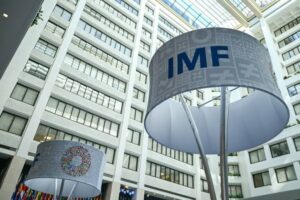 FMI reduz previsão de crescimento do Brasil para 2026 e 2027