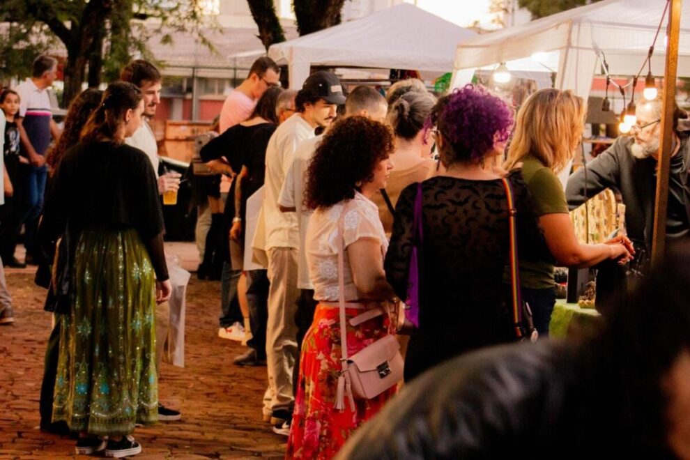Feira Mística terá mais de 50 expositores e atrações culturais em Maringá neste sábado (31)
