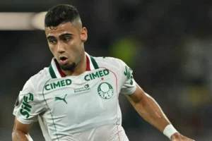 Fomos eficazes, afirma Andreas Pereira após vitória sobre o Fluminense