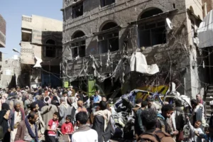 Governo do Iêmen anuncia ofensiva militar para retomar territórios sob controle dos houthis