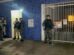 Homem armado invade prédio e mobiliza PM e Choque na Zona 7, em Maringá