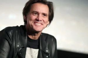 Jim Carrey se casa em cerimônia íntima com atriz Min Ah após anos de namoro discreto