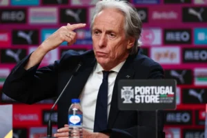Jorge Jesus dispara sobre caso CR7: "Não peço desculpas a ninguém"